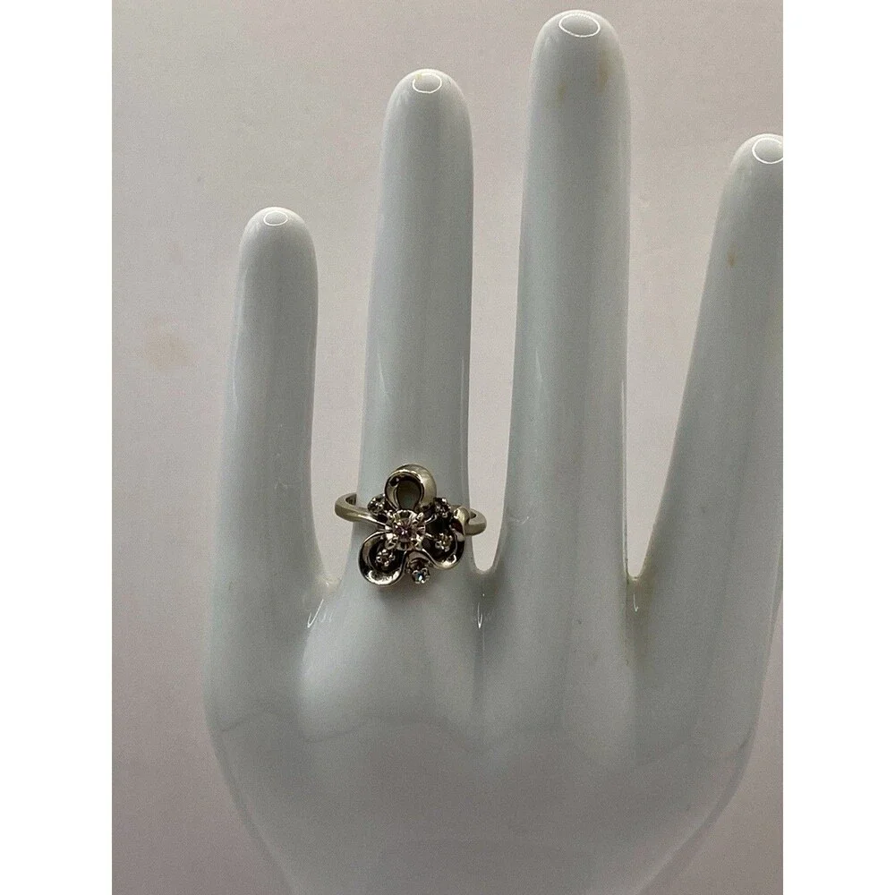 Vintage 14k Solid White Gold 1/4 Ct. Diamond Cluster Ladies Ring Size 5.25